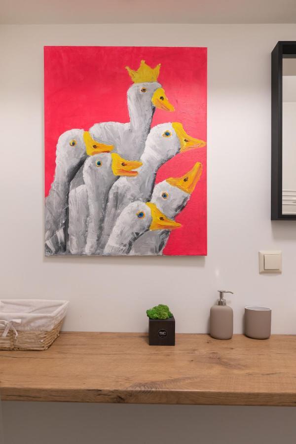 Pilies Street Exclusive Apartment By Reside Baltic فيلنيوس المظهر الخارجي الصورة